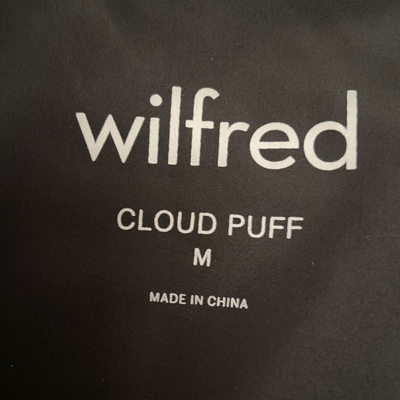 SOLD ON FB MARKETPLACE Aritzia Wilfred The Cloud Puff black velvet puffer jacket - Picture 5 of 10